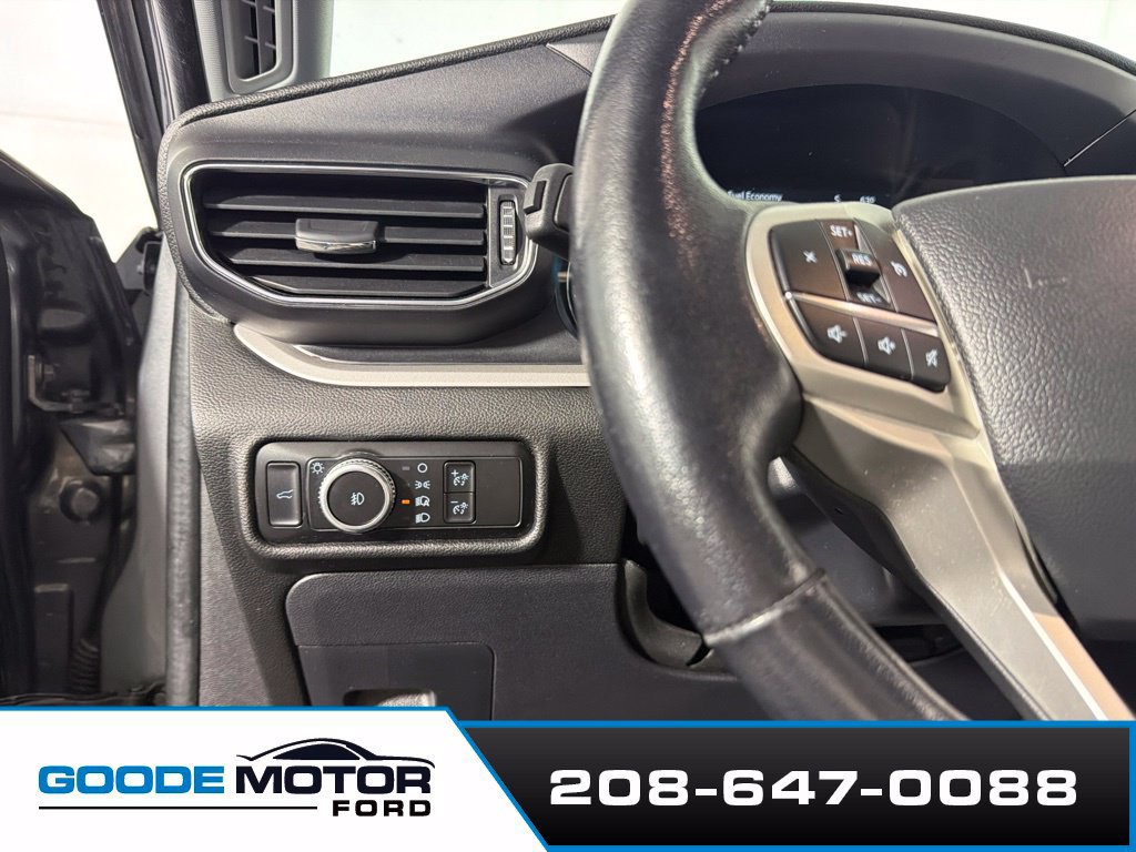 Used 2023 Ford Explorer XLT w/ Equipment Group 202A AWD/4WD image 13