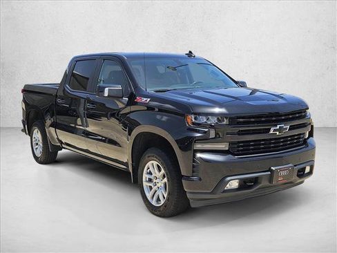 Used 2019 Chevrolet Silverado 1500 RST AWD/4WD image 3