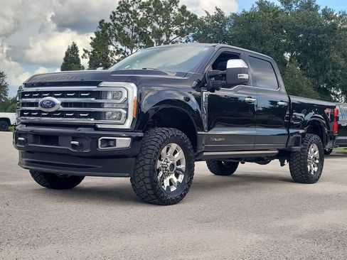 Used 2024 Ford F250 Platinum w/ FX4 Off-Road Package AWD/4WD image 13