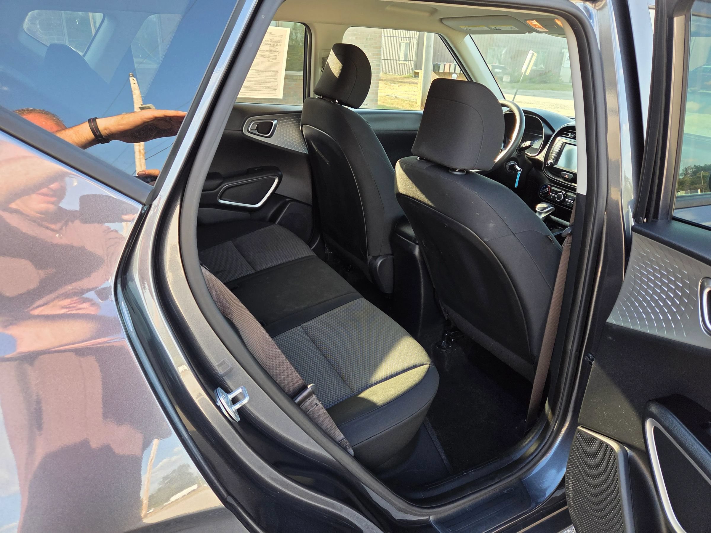 Used 2020 Kia Soul LX FWD image 18