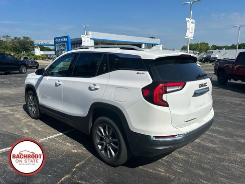 Used 2022 GMC Terrain SLT AWD/4WD image 7