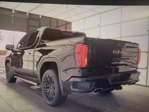Used 2021 GMC Sierra 1500 Denali w/ Denali Ultimate Package AWD/4WD image 5