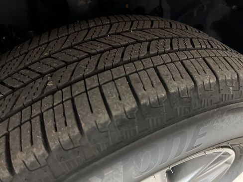 Used 2023 Nissan Rogue S image 41