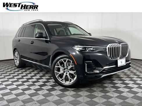 Used 2022 BMW X7 xDrive40i w/ Premium Package AWD/4WD image 1