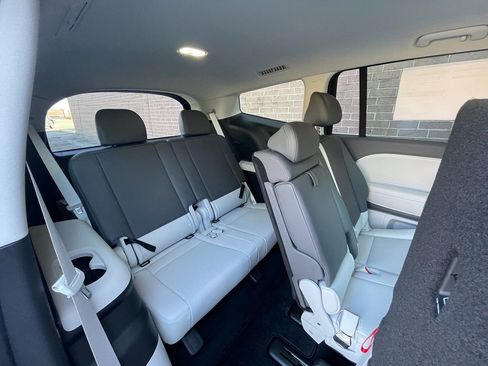 New 2026 Hyundai Ioniq 9 SEL w/ Tow & Go Package image 24