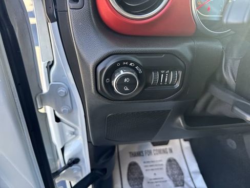 Used 2021 Jeep Gladiator Rubicon image 18