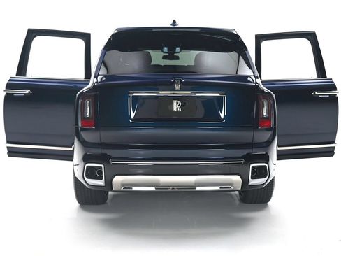 New 2026 Rolls-Royce Cullinan AWD/4WD image 10