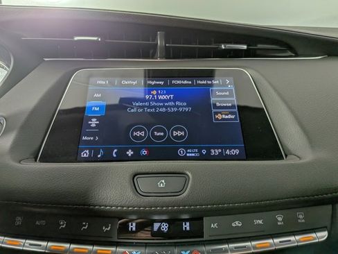 Certified 2023 Cadillac XT4 Premium Luxury w/ Cold Weather Package image 22