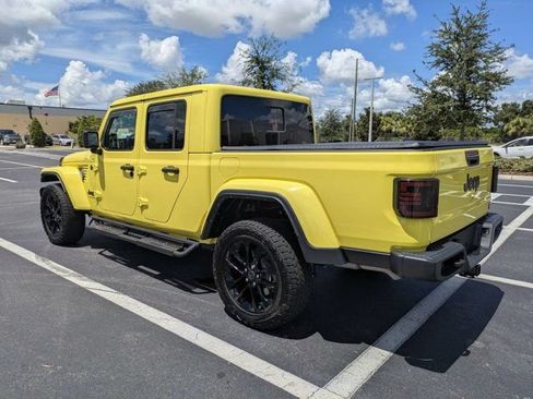 Used 2024 Jeep Gladiator Sport AWD/4WD image 5