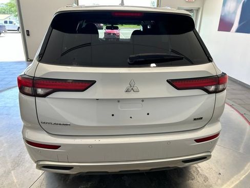 Used 2022 Mitsubishi Outlander SEL AWD/4WD image 6