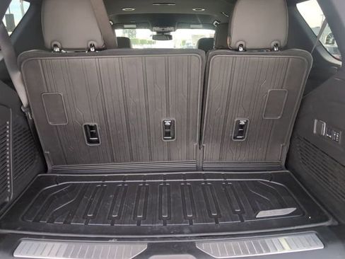 Used 2024 GMC Yukon AT4 w/ Technology Package image 31