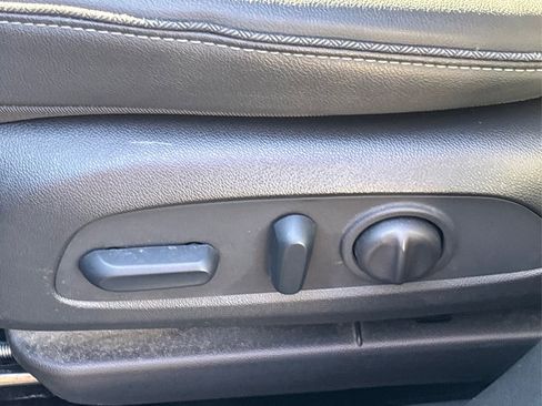 Used 2023 Buick Encore GX Select w/ Sport Touring Package image 36