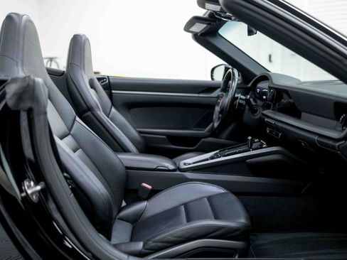Used 2020 Porsche 911 Carrera 4S AWD/4WD image 49