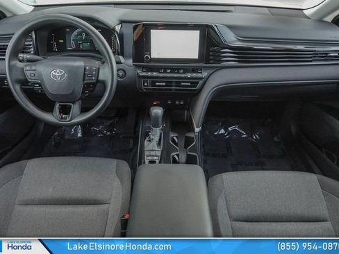 Used 2025 Toyota Camry LE FWD image 19
