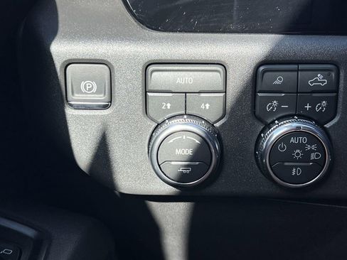 New 2026 GMC Sierra 1500 Elevation w/ Elevation Premium Package AWD/4WD image 23