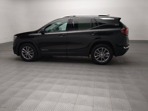 Used 2023 GMC Terrain SLT FWD image 3