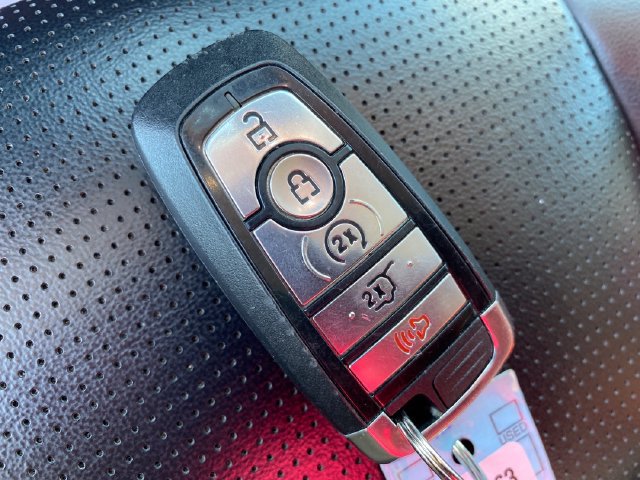 Used 2024 Ford Escape Platinum AWD/4WD image 25