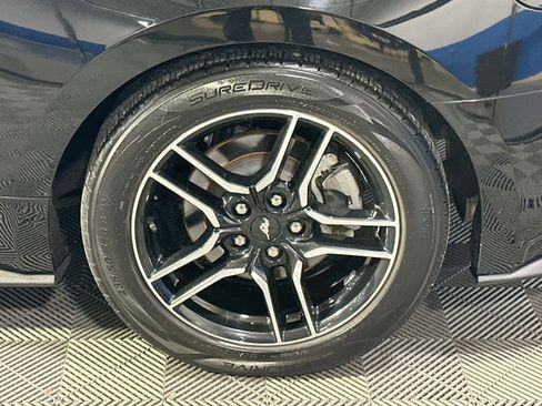 Used 2022 Ford Mustang Premium image 12