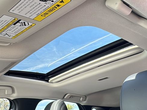 Certified 2025 MAZDA CX-30 AWD 2.5 S w/ Premium Package image 22