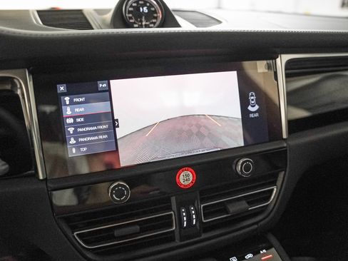 New 2026 Porsche Macan S image 24
