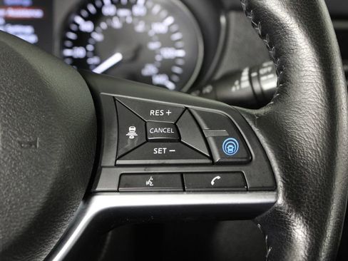 Certified 2020 Nissan Rogue SV w/ Premium Package image 27