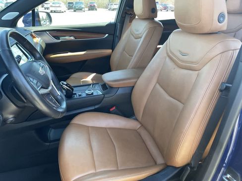 Certified 2023 Cadillac XT5 Premium Luxury image 12