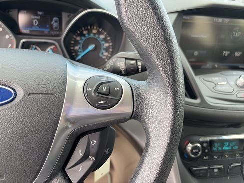 Used 2014 Ford Escape SE w/ Equipment Group 201A image 15