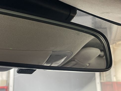 Used 2021 Toyota Corolla LE image 27