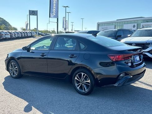 Used 2024 Kia Forte LXS FWD image 3