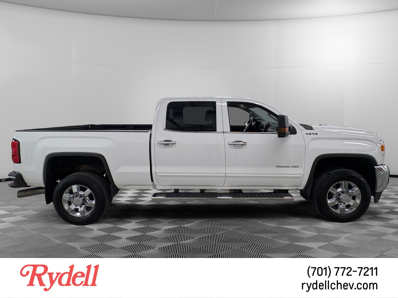 Used 2015 GMC Sierra 3500 SLE w/ SLE Fleet Preferred Package AWD/4WD image 6