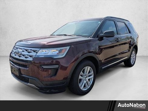 Used 2019 Ford Explorer XLT w/ Class III Trailer Tow Package AWD/4WD image 1