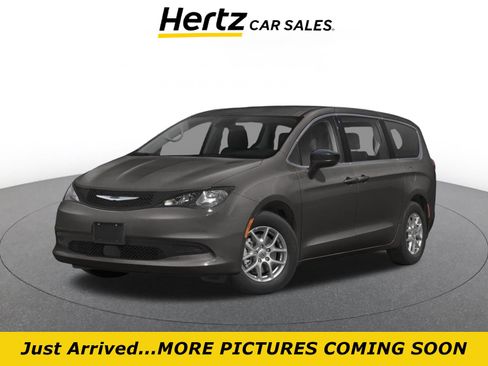 Used 2023 Chrysler Voyager LX FWD image 1