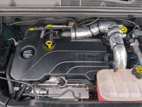 Used 2022 Chevrolet Trax LS w/ Tint and Cruise Package image 21