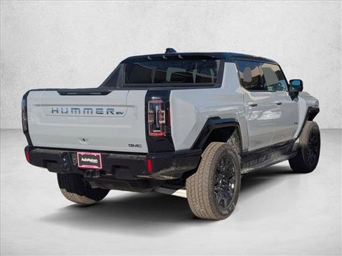 New 2026 GMC Hummer EV 4x4 Crew Cab image 2