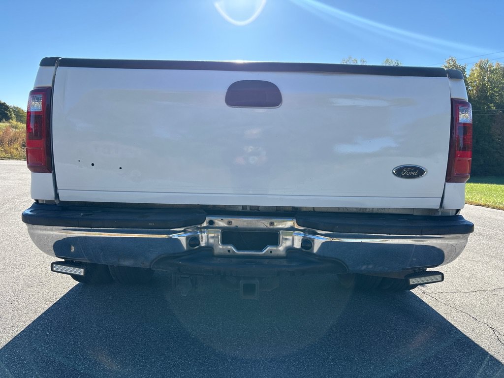 Used 2001 Ford F350 2WD Crew Cab DRW Super Duty image 4