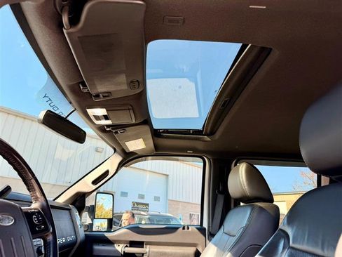 Used 2011 Ford F350 Lariat w/ Lariat Ultimate Pkg AWD/4WD image 20