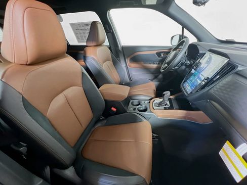 Certified 2025 Subaru Forester Touring w/ Popular Package - Touring AWD/4WD image 21