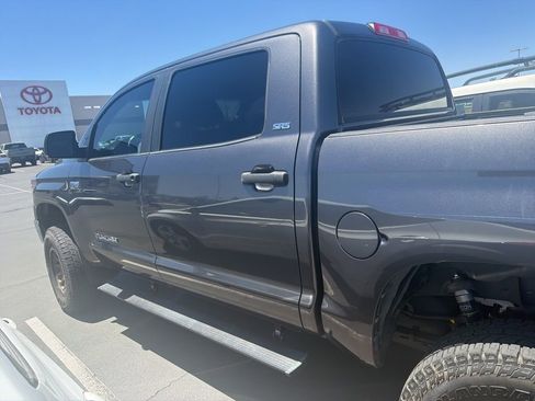 Used 2016 Toyota Tundra SR5 w/ TRD Off Road Package AWD/4WD image 9