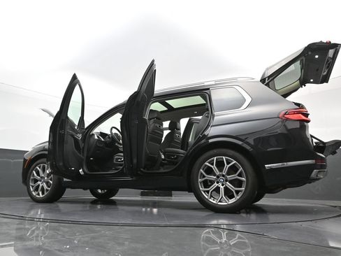 Used 2026 BMW X7 xDrive40i AWD/4WD image 42