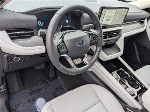New 2026 Ford Explorer Platinum w/ LUX Leather Package image 3