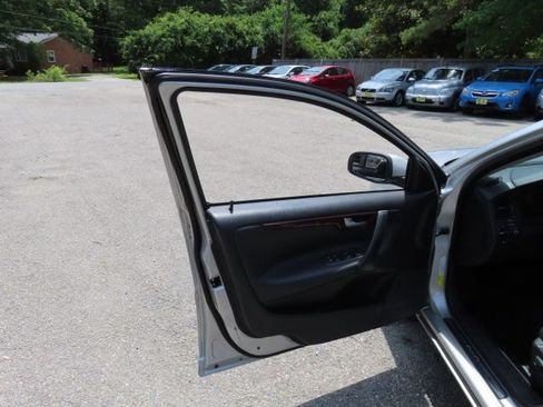 Used 2006 Volvo S60 2.5T FWD image 14