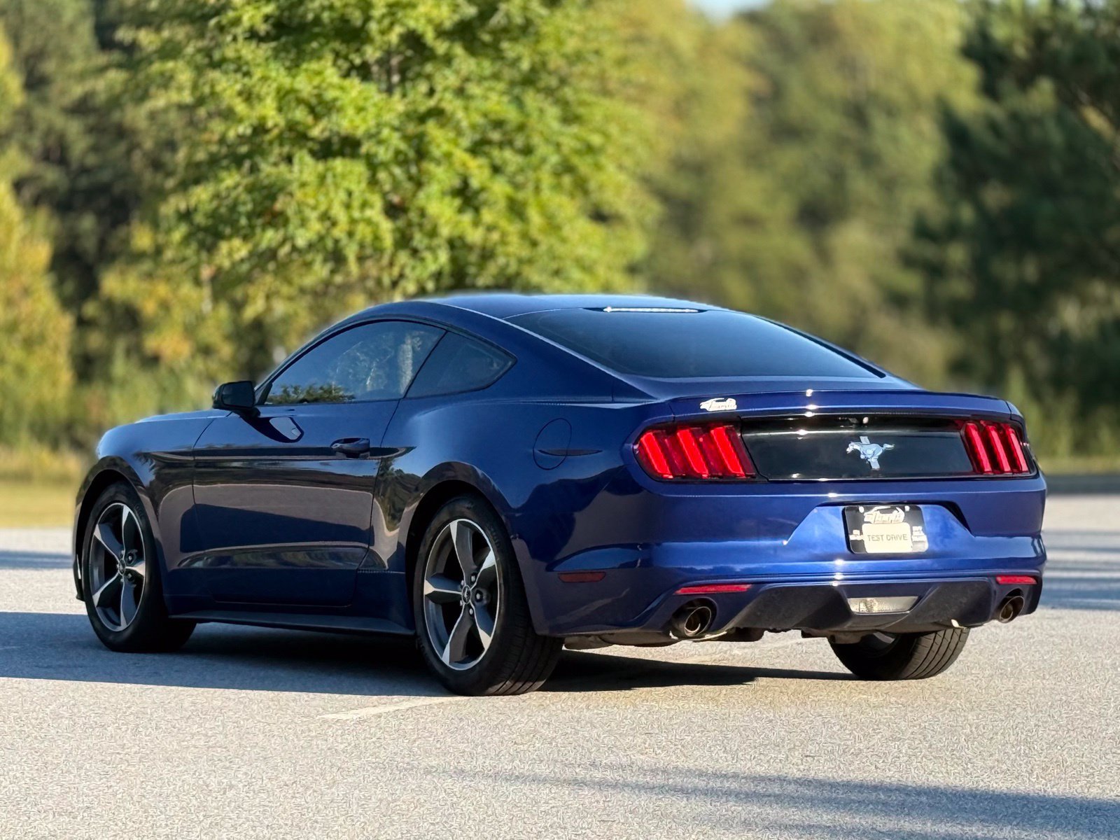 Used 2016 Ford Mustang Coupe w/ Equipment Group 051A RWD image 10