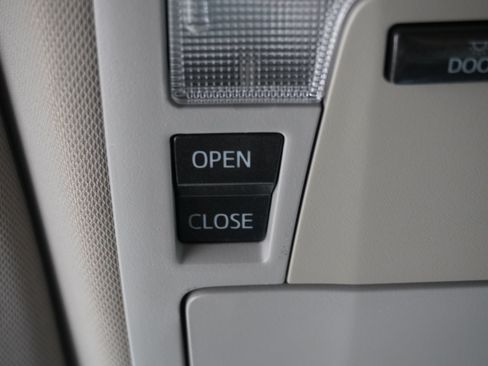 Used 2014 Toyota Avalon XLE Premium FWD image 24
