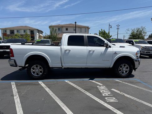 Used 2019 RAM 3500 Laramie AWD/4WD image 4