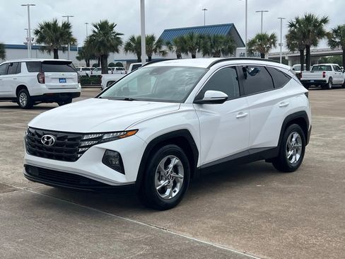 Used 2023 Hyundai Tucson SEL FWD image 2