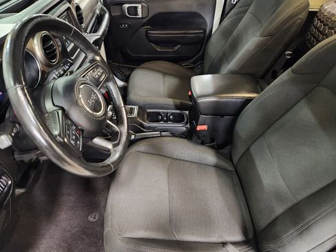 Used 2021 Jeep Wrangler Sport AWD/4WD image 29