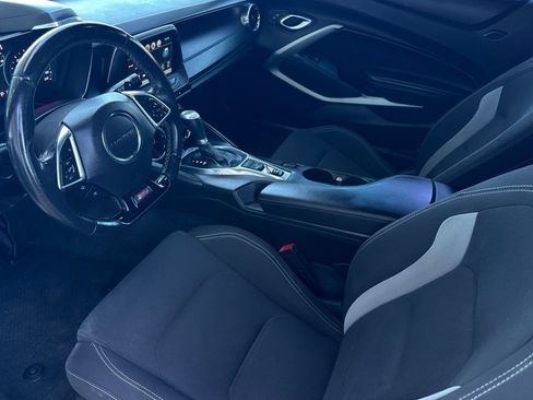 Used 2016 Chevrolet Camaro SS RWD image 11