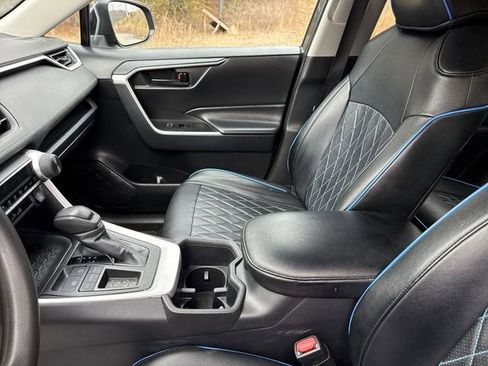 Used 2024 Toyota RAV4 LE image 24