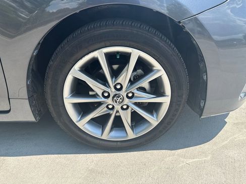 Used 2015 Toyota Prius V Five w/ Advanced Technology Package FWD image 11
