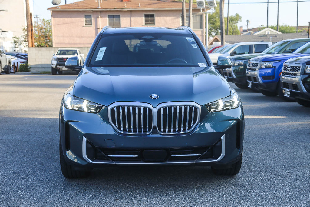 Used 2026 BMW X5 xDrive40i AWD/4WD image 2